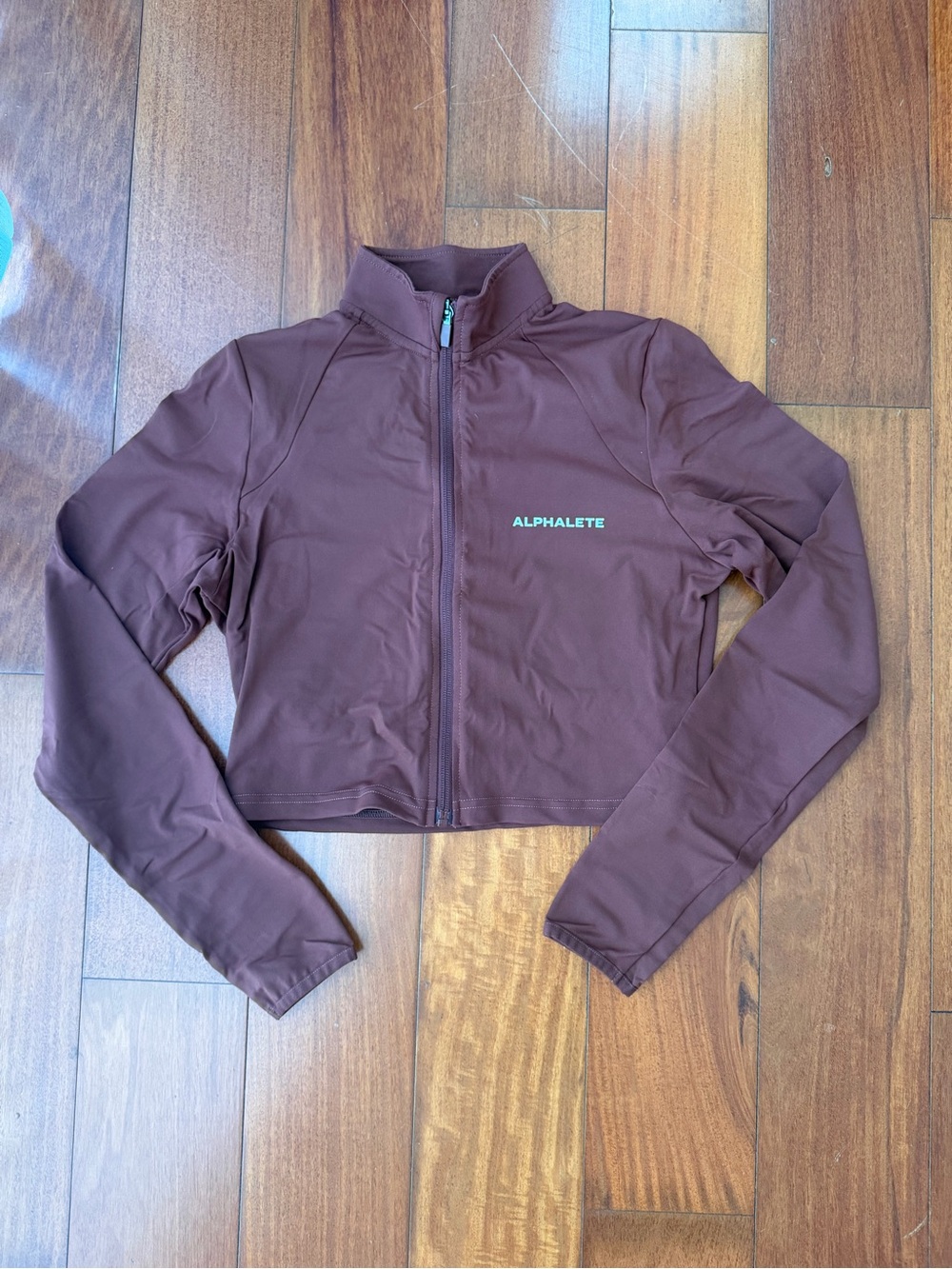 Alphalete burgundy mock neck crop jacket